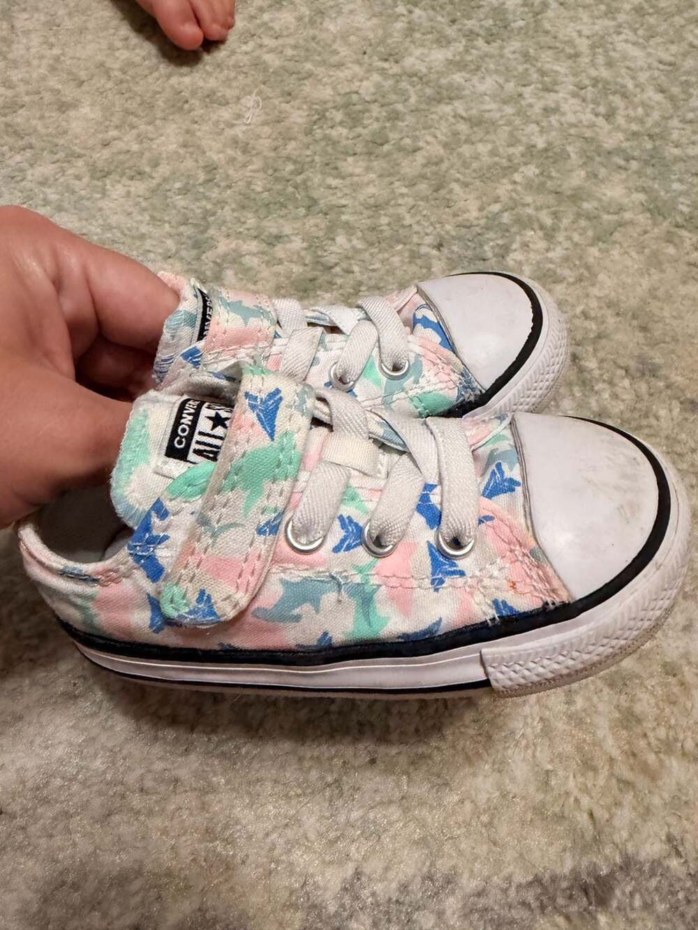 Converse Chuck Taylor All Star 1V Size 6c Shark Print Low Top Sneakers Toddler